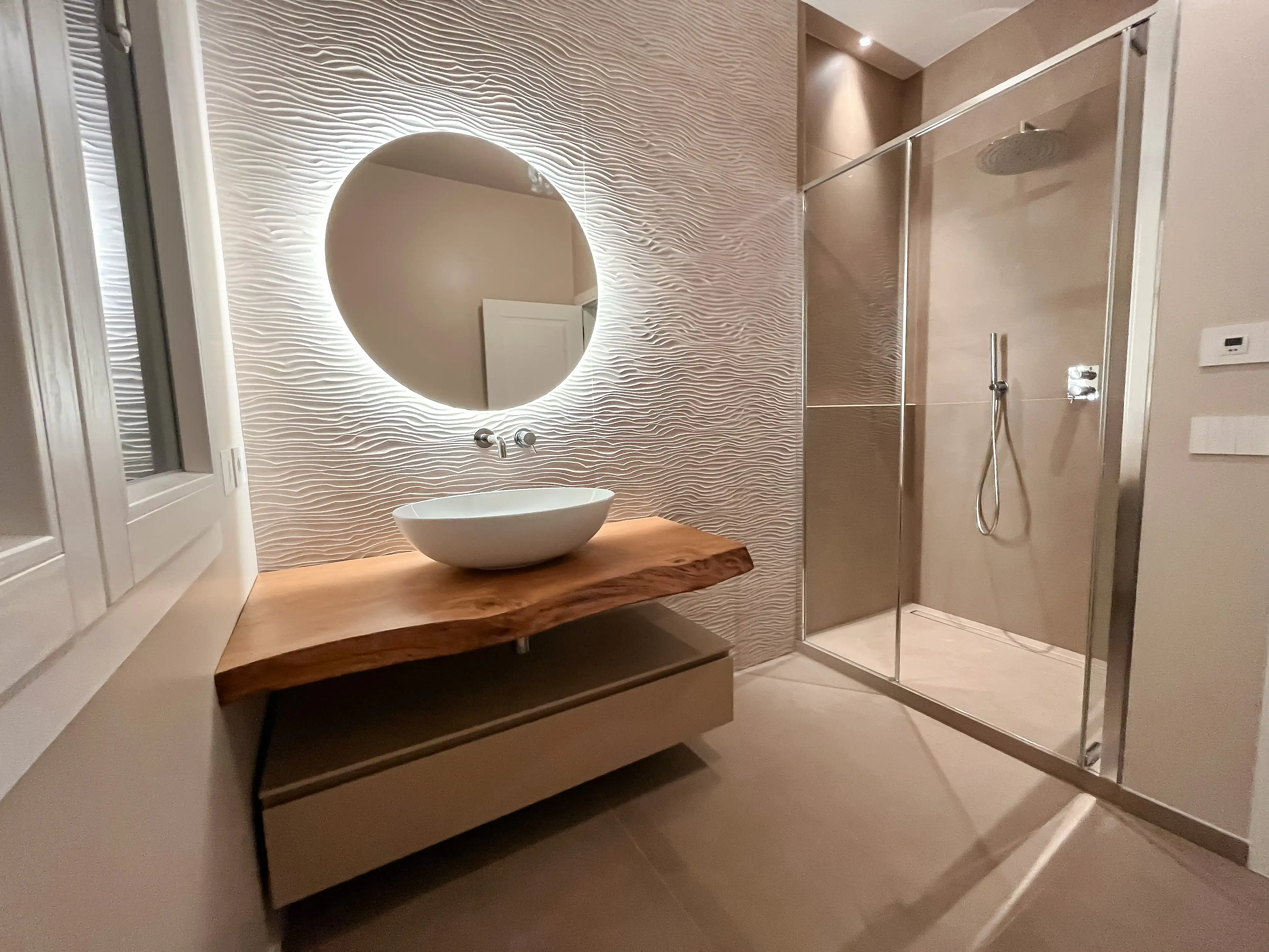 Installazione sanitari, lavabi, mobili e box doccia