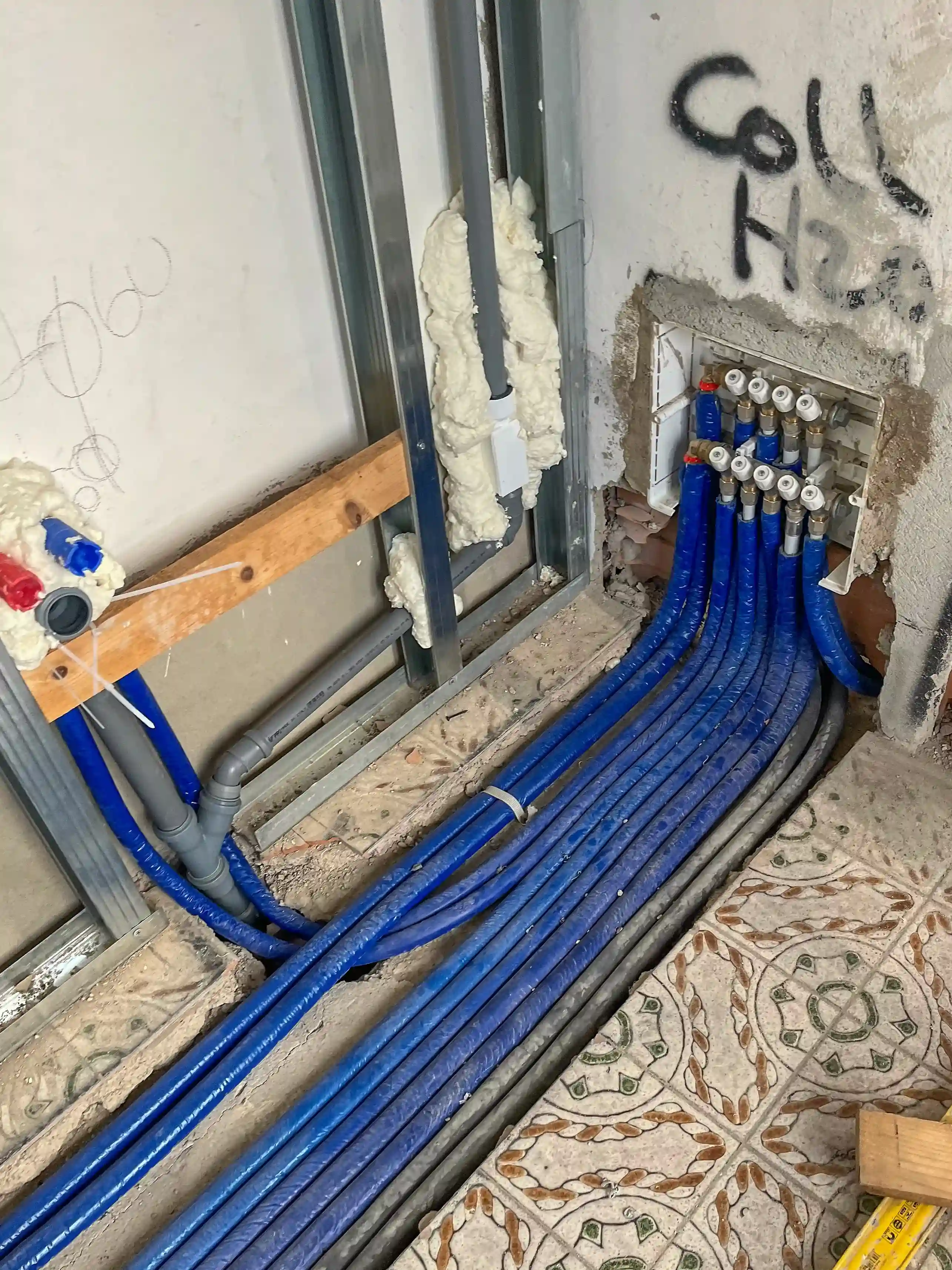 Rifacimento tubazioni acqua e distribuzione interna